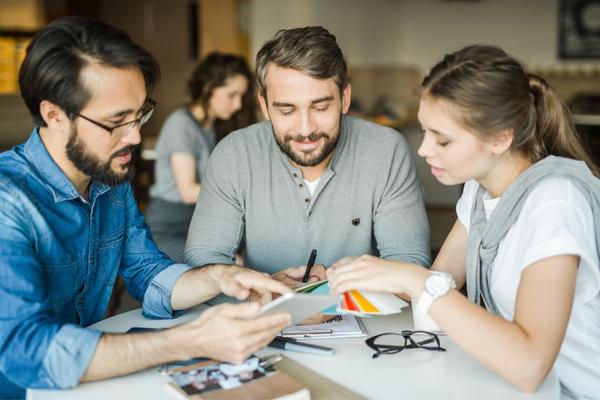 Dịch vụ chăm sóc khách hàng